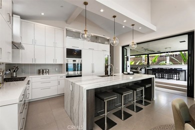 STUNNING 180-DEGREE OCEAN VIEWS, PRIME LOCATION, PRISTINE - photo 22