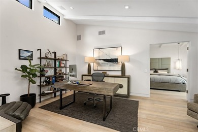 STUNNING 180-DEGREE OCEAN VIEWS, PRIME LOCATION, PRISTINE - photo 25