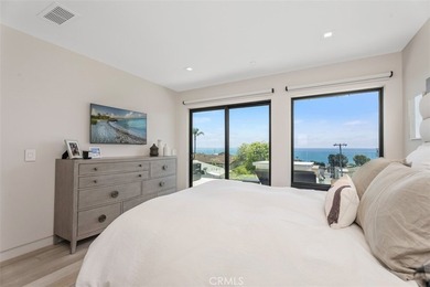 STUNNING 180-DEGREE OCEAN VIEWS, PRIME LOCATION, PRISTINE - photo 32