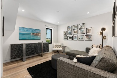 STUNNING 180-DEGREE OCEAN VIEWS, PRIME LOCATION, PRISTINE - photo 37