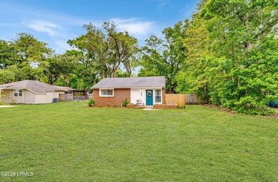Motivated Seller! *NEW ROOF June 2026* Welcome to your charming - photo 5