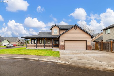 McKenzie River  Home For Sale in Springfield Oregon