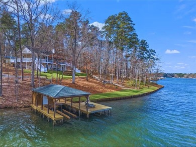 Lake Sinclair Home For Sale in Sparta Georgia