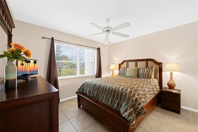 Spacious 2-bedroom, 1-bathroom condo located in a private golf - photo 11