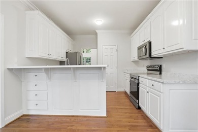 Check out 940 Cider Ridge Ct, a residence arranged for everyday - photo 12