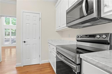 Check out 940 Cider Ridge Ct, a residence arranged for everyday - photo 13