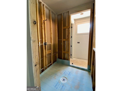 This adorable ranch plan features everything you need with - photo 13