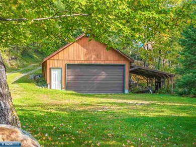 Stop the scroll-this is the lake place you've been waiting for! - photo 14