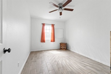 Situated on a spacious 0.31-acre lot in Flour Bluff, this - photo 18