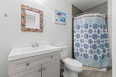 Situated on a spacious 0.31-acre lot in Flour Bluff, this - photo 19