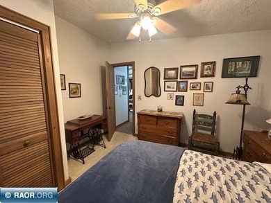 Stop the scroll-this is the lake place you've been waiting for! - photo 30