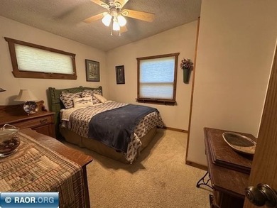 Stop the scroll-this is the lake place you've been waiting for! - photo 31