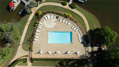 WATERFRONT CONDO - Lake Condo For Sale in Valley, Alabama