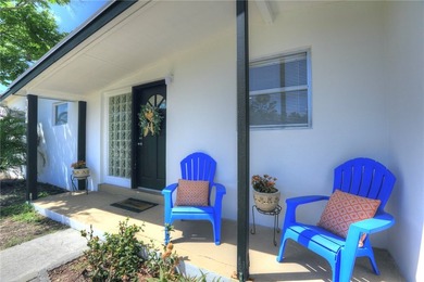 The Heart of Old Florida Awaits in this 3 BD/1 BA/1GA! Step back - photo 1