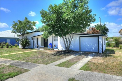 The Heart of Old Florida Awaits in this 3 BD/1 BA/1GA! Step back - photo 2