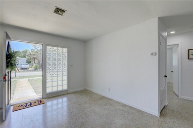 The Heart of Old Florida Awaits in this 3 BD/1 BA/1GA! Step back - photo 9