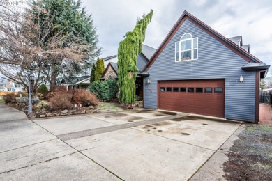 Columbia River - Hood County Home For Sale in Hoodriver Oregon