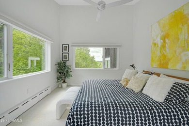 A striking modern retreat where architecture and landscape exist - photo 33