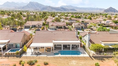 Exquisitely renovated 3-bedroom home with breathtaking golf - photo 7