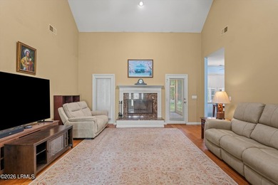 Opportunity is knocking at 130 Francis Marion Circle! Nestled on - photo 6