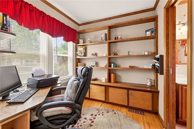 Welcome to this lovingly maintained 3-bedroom, 1.5-bath home in - photo 8