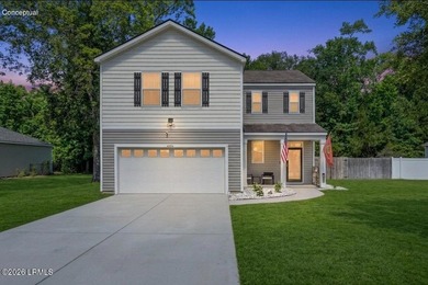 Welcome home to this beautiful 4-bedroom, 2.5-bath home - photo 1