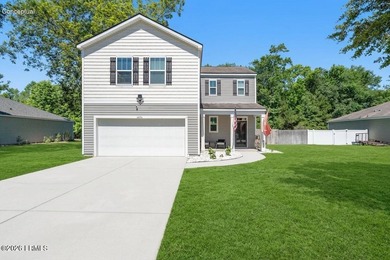 Welcome home to this beautiful 4-bedroom, 2.5-bath home - photo 3