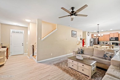 Welcome home to this beautiful 4-bedroom, 2.5-bath home - photo 8