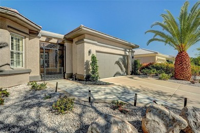 Discover this exquisite 1-story residence in Siena, a - photo 2