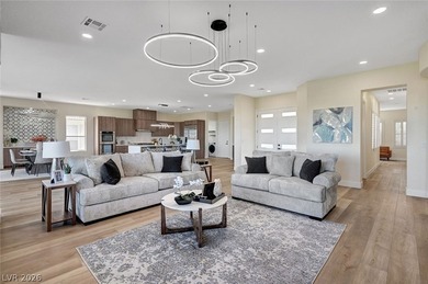 Discover this exquisite 1-story residence in Siena, a - photo 7