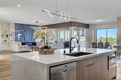 Discover this exquisite 1-story residence in Siena, a - photo 8