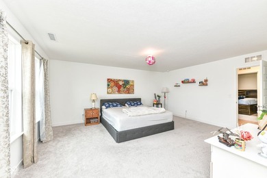 Welcome to this stunning 6-bedroom, 3.5-bath home-you truly have - photo 21
