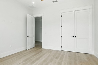 *HIGHLY Motivated Seller!* Just less than a quarter mile from - photo 28