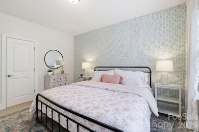 Impressive 5 Bedroom Home on Springfield Golf Course in a - photo 33