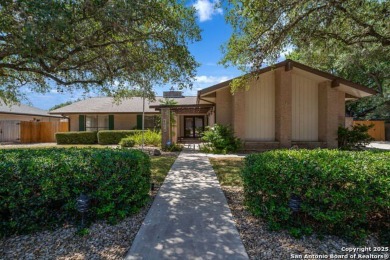 (private lake, pond, creek) Home For Sale in Windcrest Texas