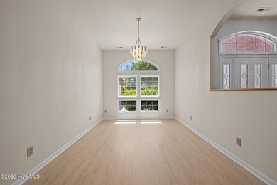 New price creates an exceptional opportunity for buyers to bring - photo 15