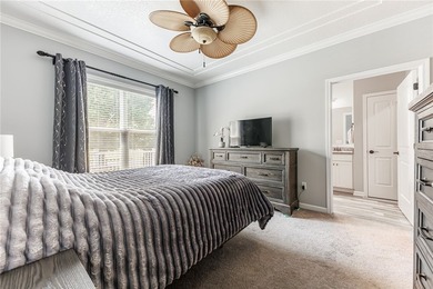 Welcome to this beautifully upgraded ranch end-unit townhome - photo 18