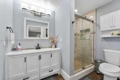 Completely renovated and move-in ready! This stunning 3-bedroom - photo 21