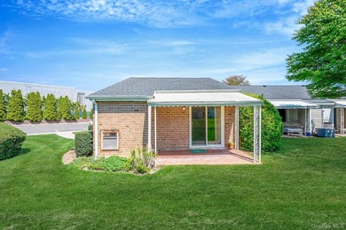Welcome to 47 Harbor N, Amityville - a rare opportunity to enjoy - photo 4