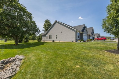 Welcome to this beautifully upgraded ranch end-unit townhome - photo 26