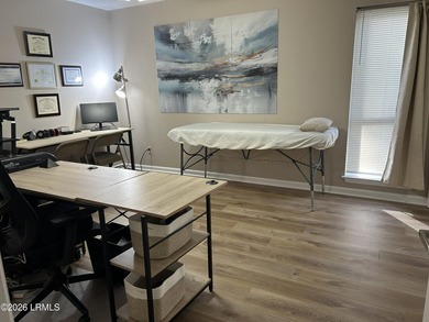 Beautiful lagoon living! Work on Hilton Head Island without - photo 8