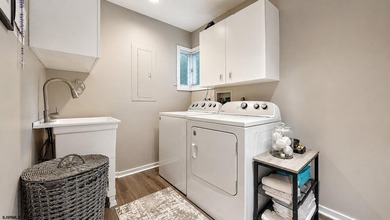Nestled within the established and sought-after Fischer Woods - photo 28