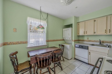 Welcome to 47 Harbor N, Amityville - a rare opportunity to enjoy - photo 10