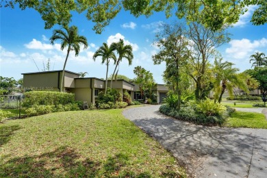 Lake Home For Sale in Plantation, Florida