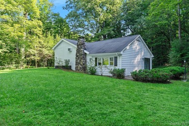 (private lake, pond, creek) Home Sale Pending in Kerhonkson New York