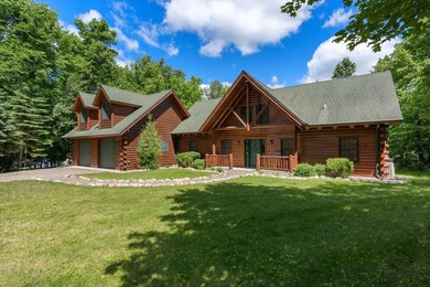 Experience authentic *up north* with this furnished 3-bedroom - photo 3