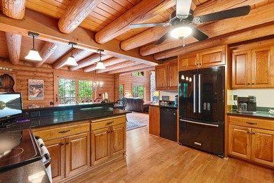 Experience authentic *up north* with this furnished 3-bedroom - photo 9