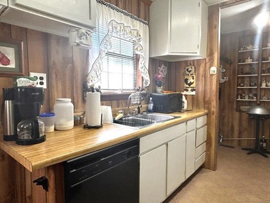 Looking for a weekend hunting/fishing retreat? THIS could be the - photo 16