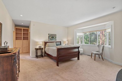 This beautifully maintained soft contemporary home offers luxury - photo 16