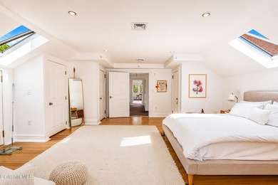 Beautifully maintained condominium in Plunkett Hill offering - photo 23